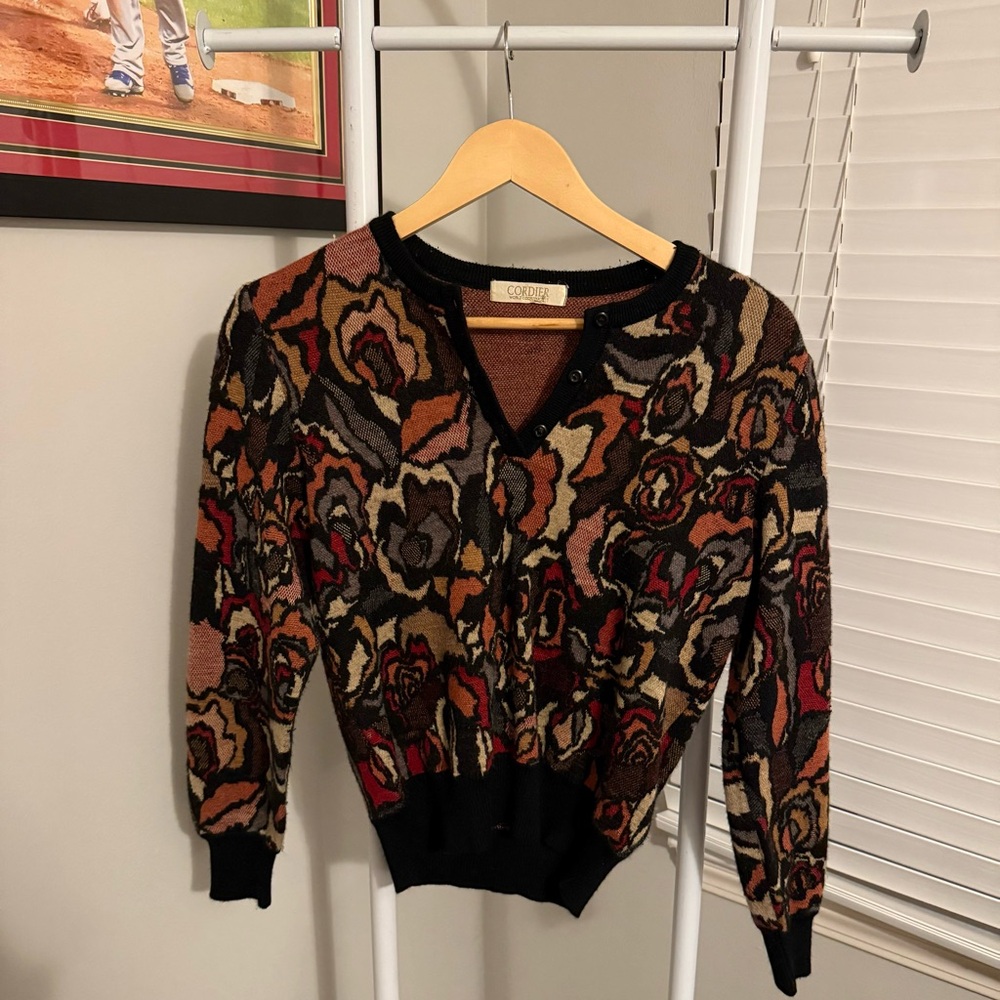 Vintage Women's Multicolor V-Neck Sweater